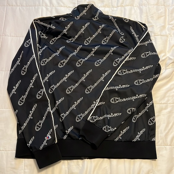 Champion Mens XL Full zipper Mock neck lightweight jacket. - Picture 6 of 6